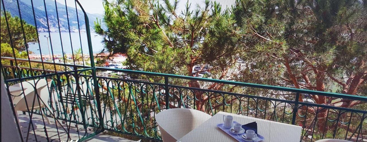 Monterosso Apartments In Servano'S Villas Monterosso al Mare Buitenkant foto